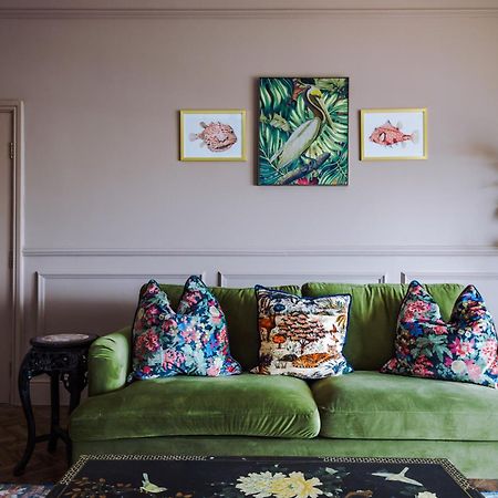 Russell Court By Orenda-Luxe ลันดิดโน ภายนอก รูปภาพ