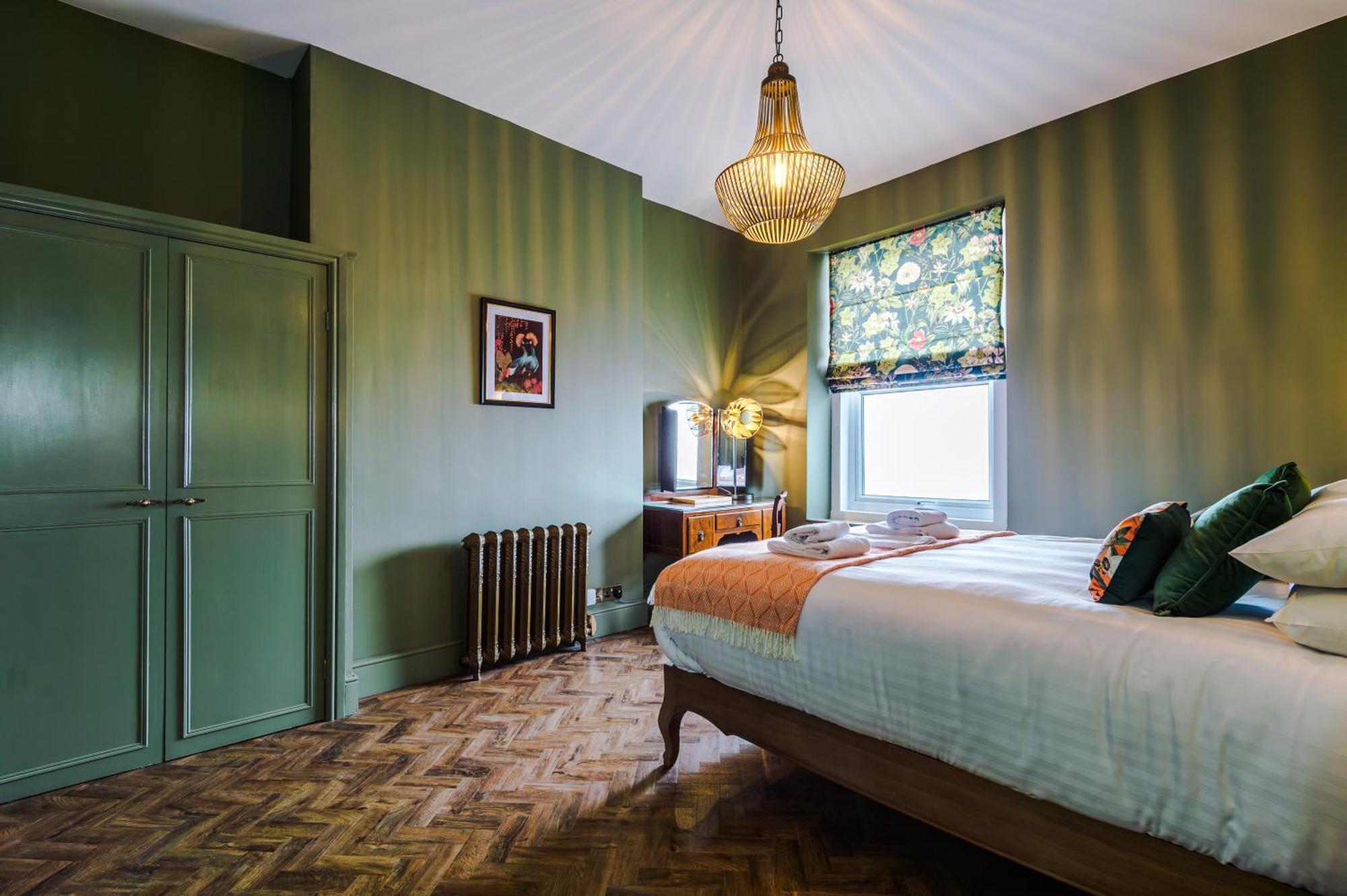 Russell Court By Orenda-Luxe ลันดิดโน ภายนอก รูปภาพ